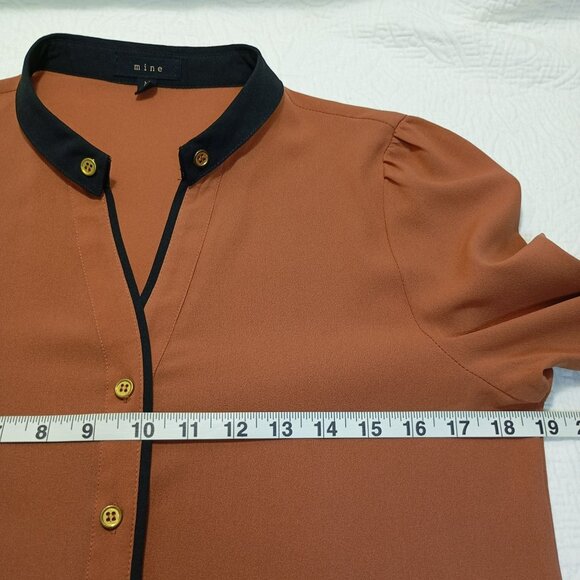Mine Blouse Rust Orange Button-Down Whit Black Trim & Gold Buttons Womens Sz M - Picture 9 of 10